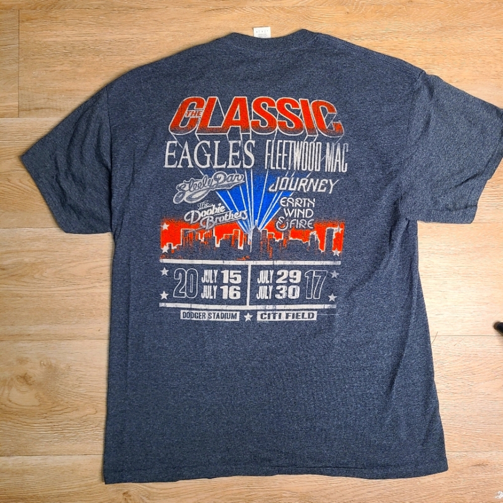 THE EAGLES CLASSIC TOUR T SHIRT (Fleetwood Mac , Journey, Earth Wind and Fire,